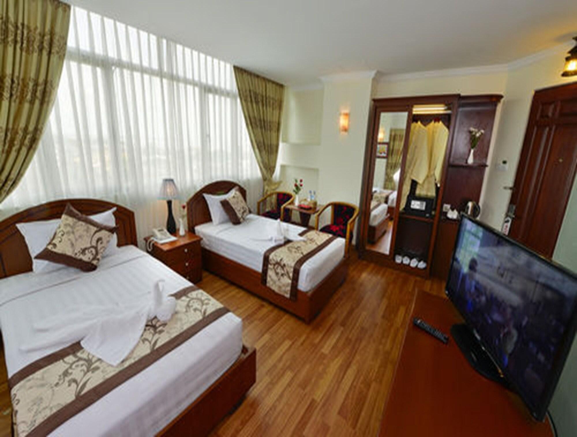 โรงแรมมิลเลนเนี่ยม 4*