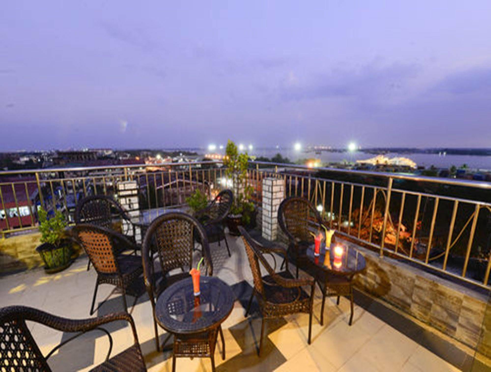 โรงแรม โรงแรมมิลเลนเนี่ยม